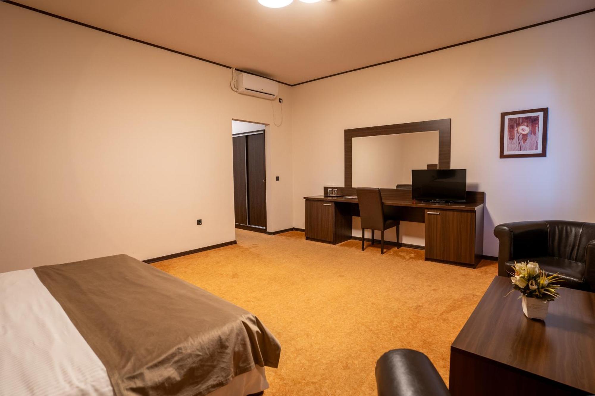 Hotel Aurelia Chisoda 외부 사진